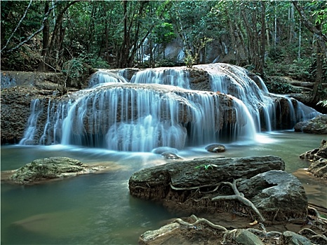 bang dac biet tuan