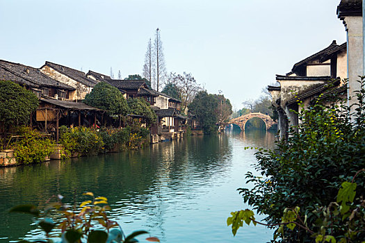 lo bach thu khung 5 ngay