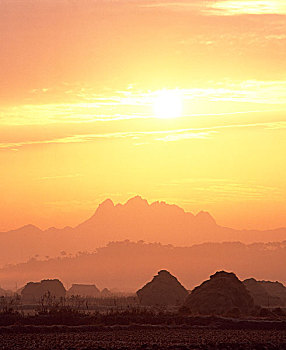 giờ vàng chốt số hôm nay